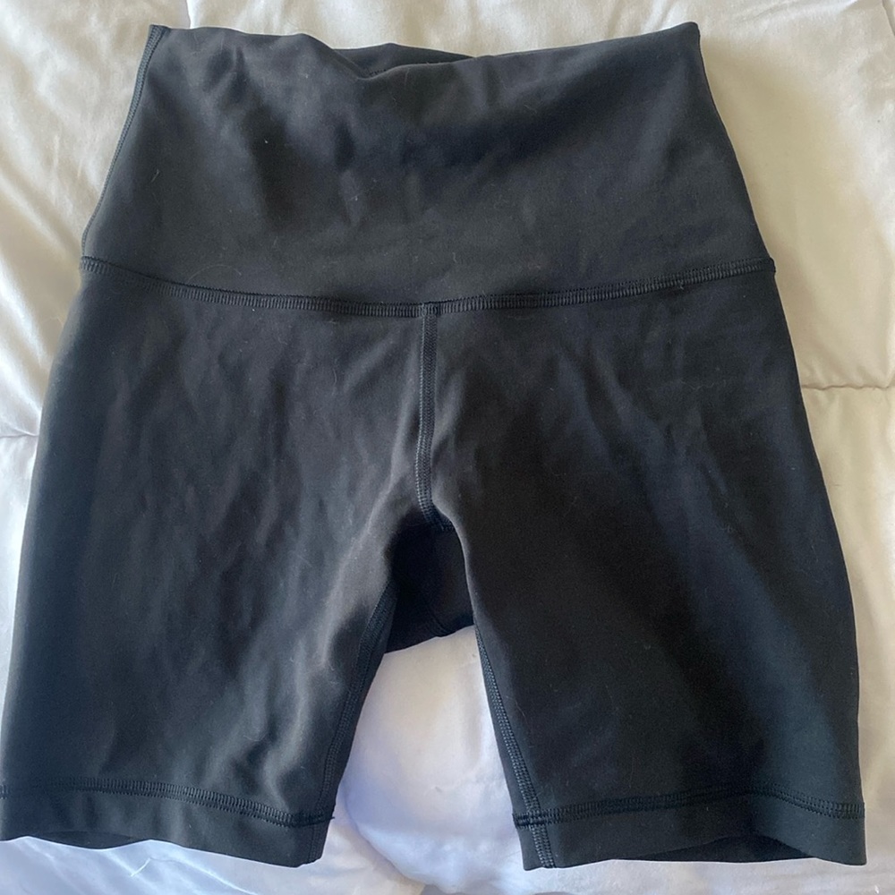 Lululemon size 2 bike shorts